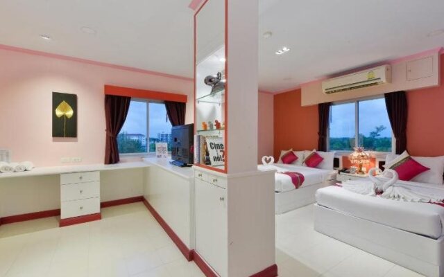 The Grand Paradise Suite