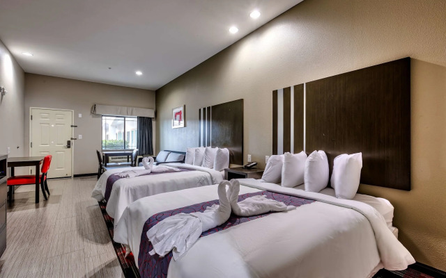 Americas Best Value Inn and Suites IAH Airport North