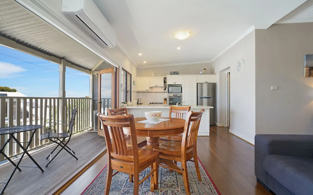 Newcastle Short Stay Apartments - Vista Apartment