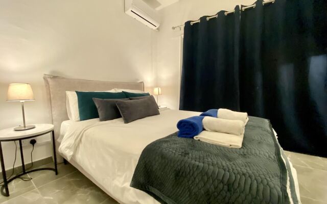 White Arches Sea View Apt No 2