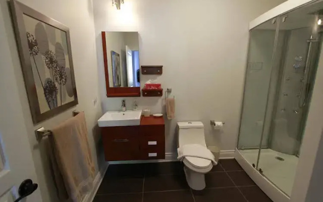 Le Champlain Condo 102