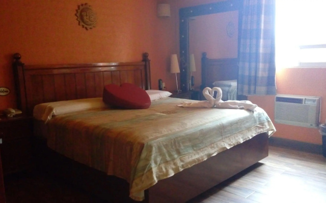 Hotel Real Azteca