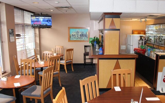 Best Western Plus Uptown Hotel