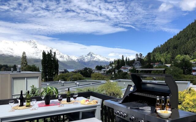 16 guests. Unique, central, mountain & lake views