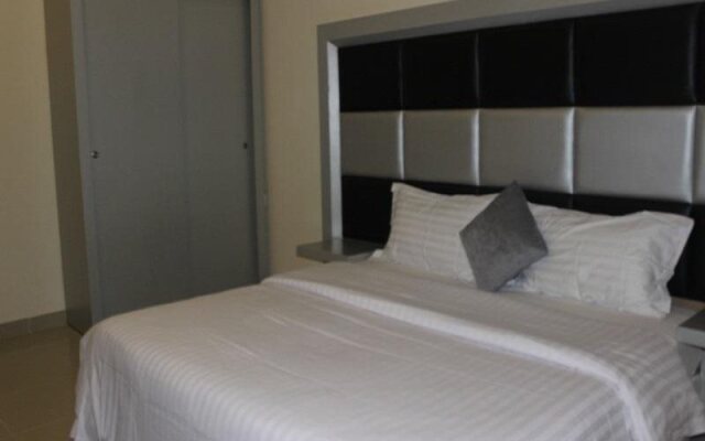 Ramada-Sa Ishbilya Apartment