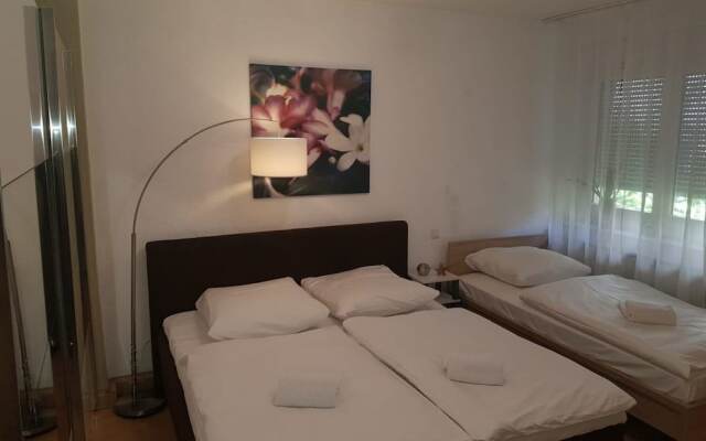 AB Apartment 66 - In Stuttgart (Lehen)
