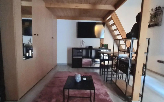 Hookah Apartment 13