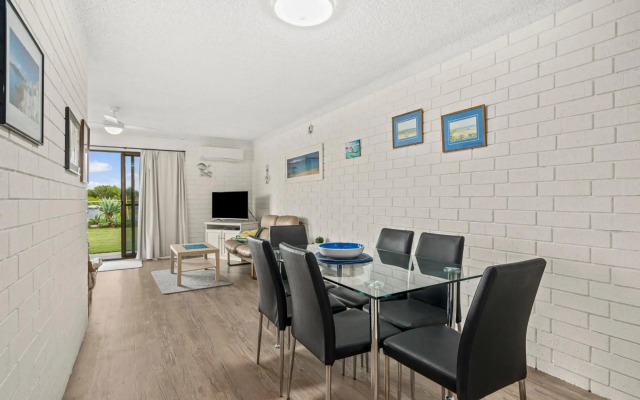 Sun & Surf Aldinga Beach Apartment