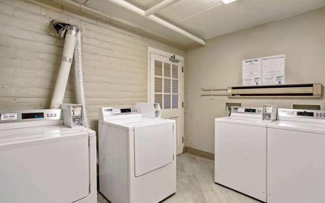 La Quinta Inn by Wyndham Denver Golden