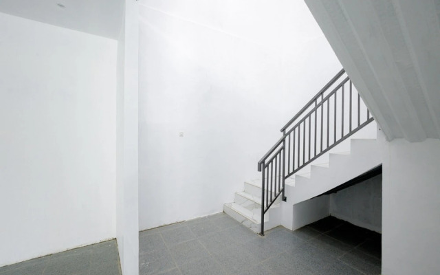 RedDoorz near Jalan Cikini