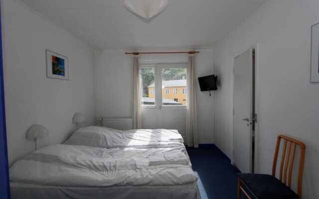 Therns Hotel