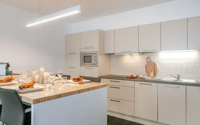 Modern Apartment Near the Beach