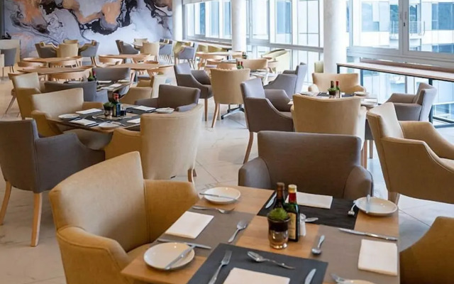 Luxury Apartment Sandton / no Loadshedding / Dstv