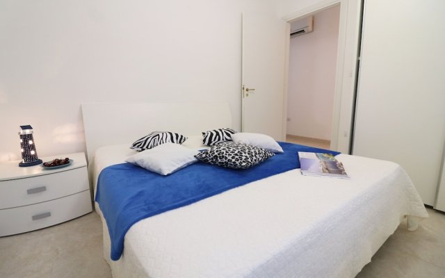 "holiday Home \"angel\" in Otranto, Apartment With 4 Beds, With sea View."
