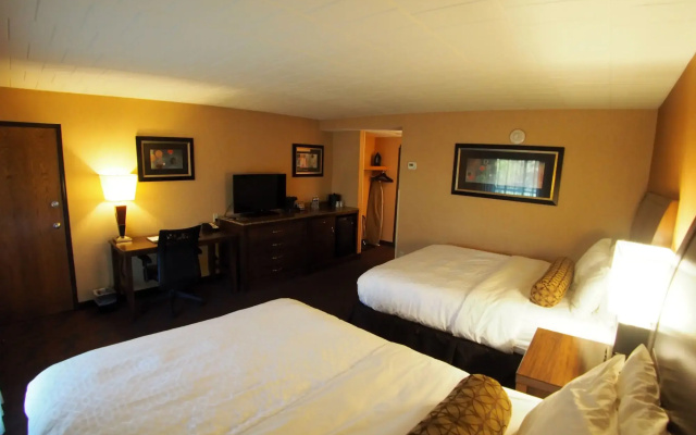 Evergreen Resort