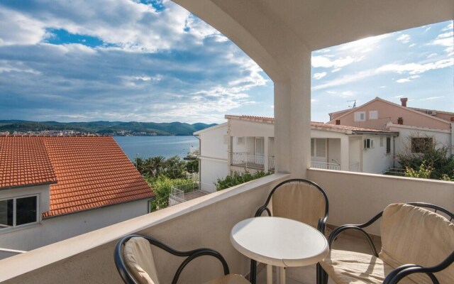 Beautiful Apartment in Kuciste-perna With 1 Bedrooms and Wifi