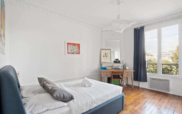 Beautiful and Charming Flat for 4 in the Centre of Paris