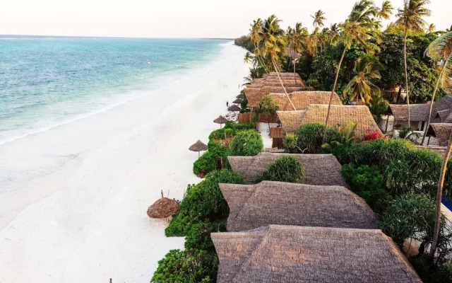 Zanzibar Sunrise at Bandas