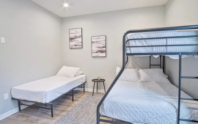 Lovely & Charming 4br/2.5ba Near Downtown's Prime