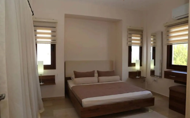 Villa Pergola by Amy Villas