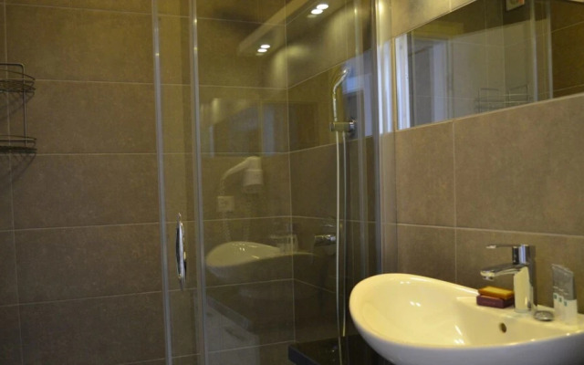 Sybelle Suites By Villa Safiya