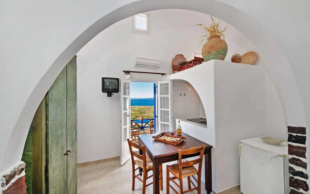 Villa Pezoula Santorini