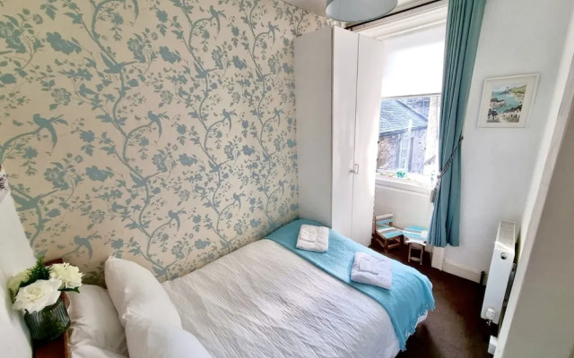 Rose Apartment 2-bed Town Centre Apartment in Ayr
