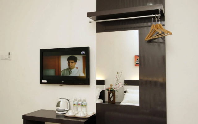 New Century Hotel