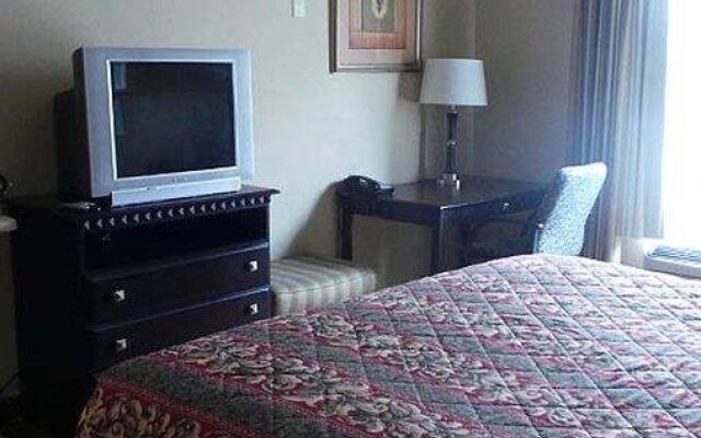 Express Inn & Suites - Griffin