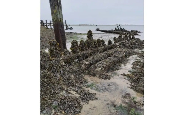 No Title Modern Retreat