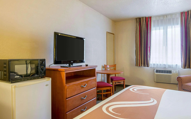 Quality Inn Sidney I-80