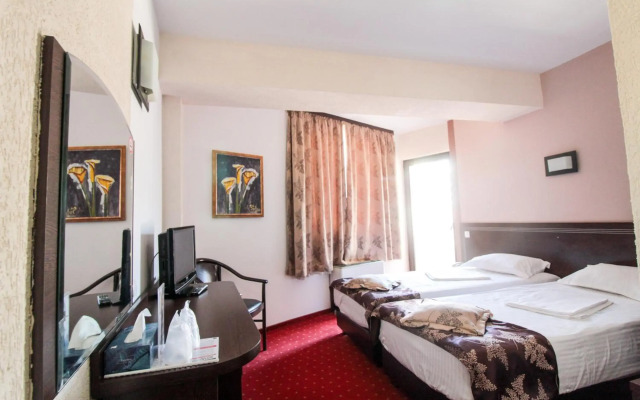 Hotel Razvan