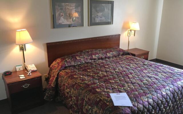 Country Hearth Inn & Suites Willard