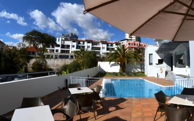 Madeira Bright Star Hotel