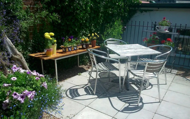 Maiden Newton Bed and Breakfast