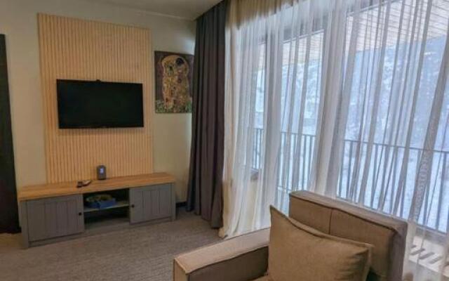 Bakuriani, Kokhta Mitarbi Resort B1