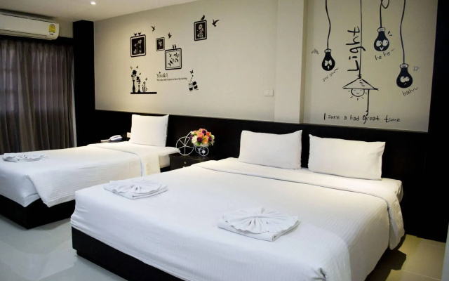 S2 Hotel