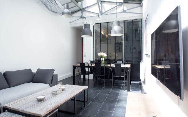 Luxury Apartment in Paris - République