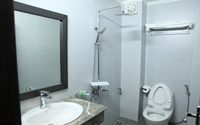 Hera Halong Hotel
