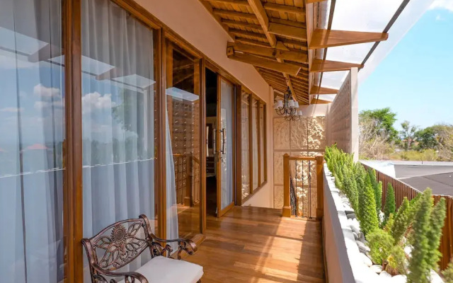 Luxurious Arakana Villa with Pool