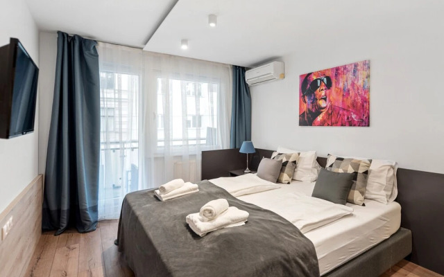 SKY9 Apartments District 6