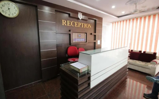 OYO 45057 Hotel J.B. Paradise