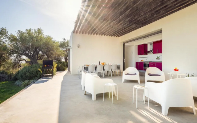 Villa Il Cavaliere Dependance by Elite Villas