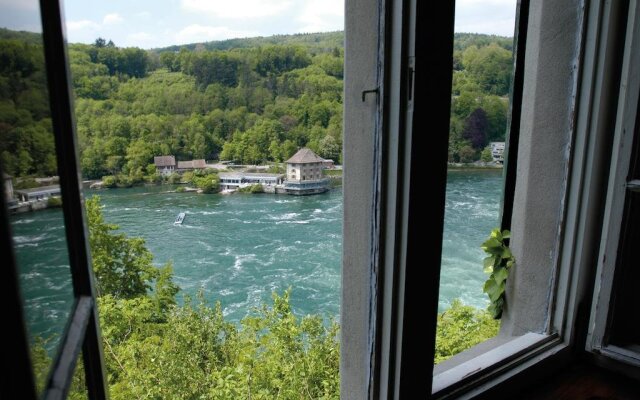 Youth Hostel Dachsen am Rheinfall