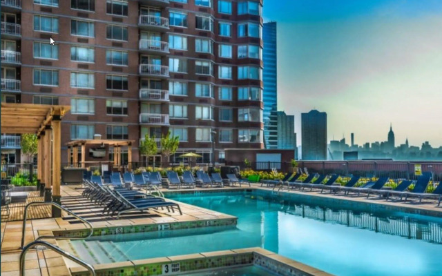 Global Luxury Suites at Washington