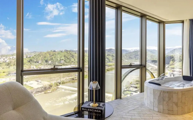 Rossi Luxury Hotel
