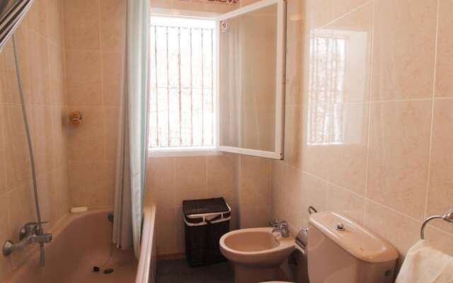 House - 2 Bedrooms with Pool and WiFi - 107850