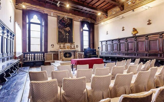 Il Chiostro del Carmine