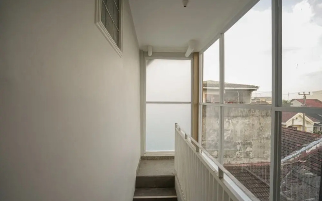 OYO 948 Vivi Residence Syariah Ii