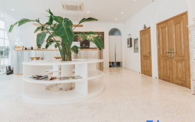 The Koi Fish Designer Homestay